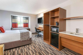 Microtel Inn & Suites by Wyndham Pittsburgh Airport